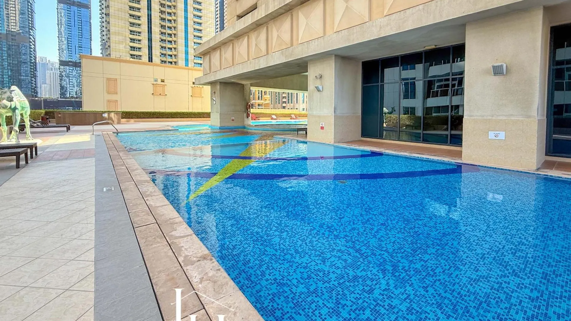 Lux The Al Seef Marina 4 Bed Suite Dubai United Arab Emirates