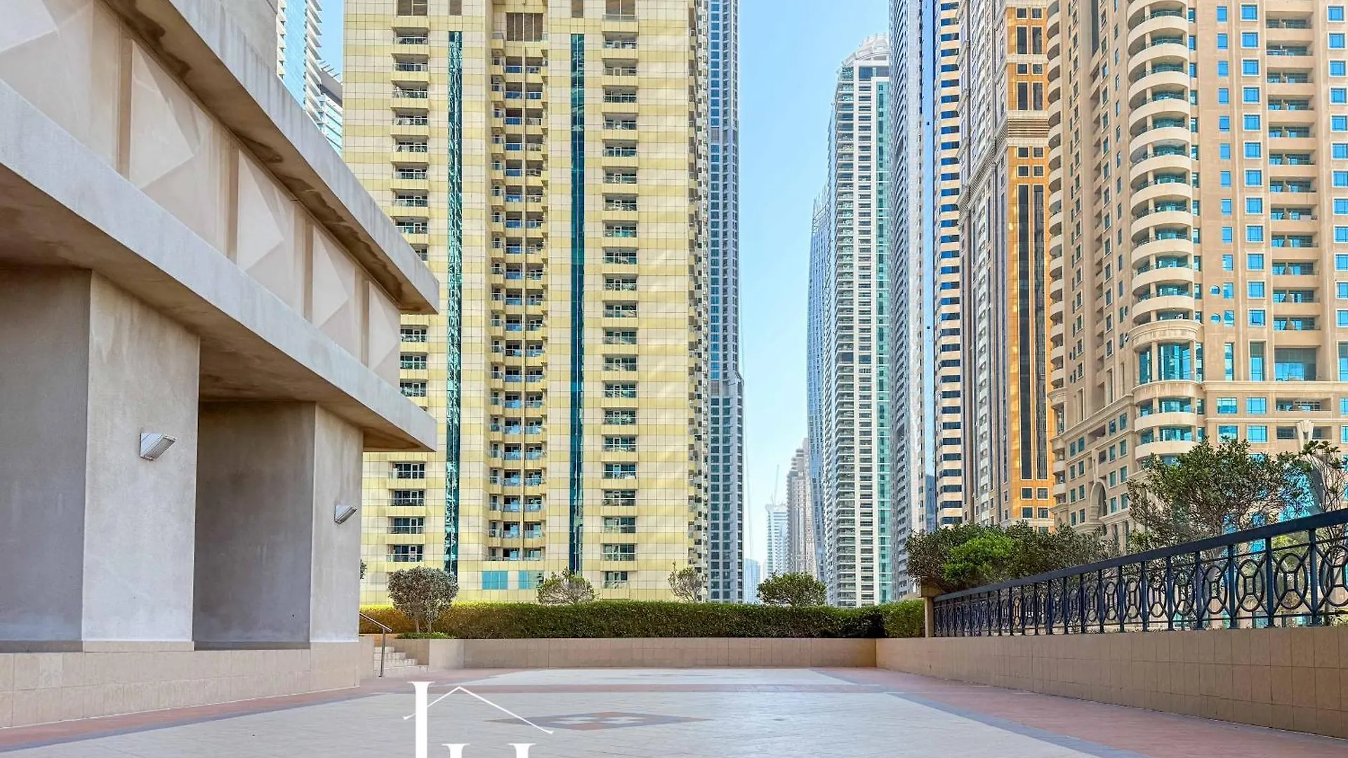 Lux The Al Seef Marina 4 Bed Suite Dubai Apartment